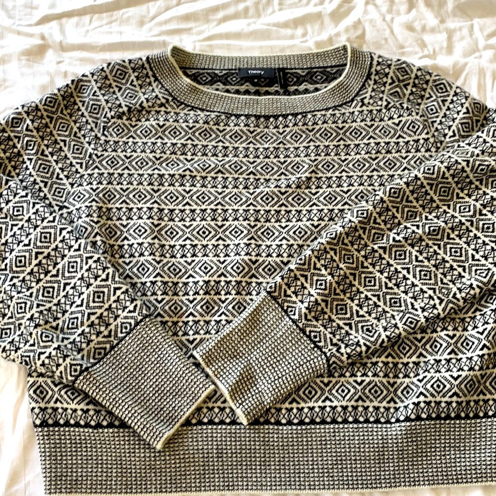 Theory jacquard cashmere sweater, size M